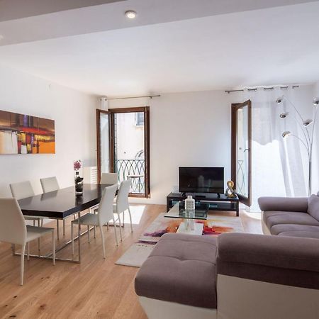Apartamento San Marco Prestige With Terrace By Wonderful Italy Venecia Exterior foto