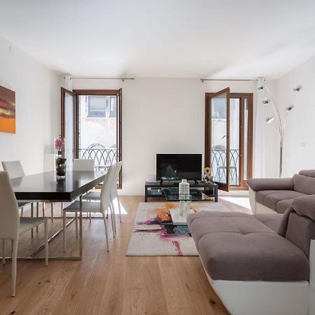 Apartamento San Marco Prestige With Terrace By Wonderful Italy Venecia Exterior foto