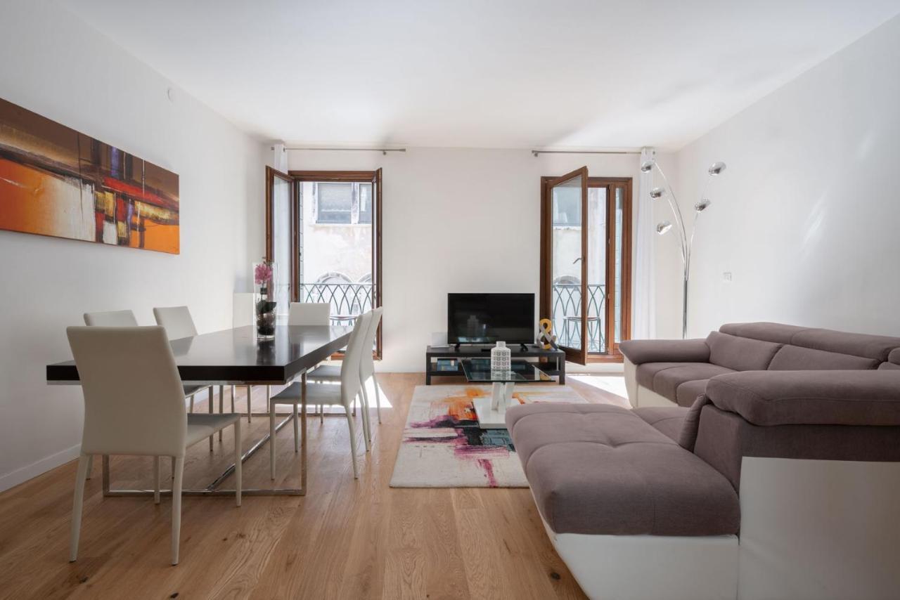 Apartamento San Marco Prestige With Terrace By Wonderful Italy Venecia Exterior foto
