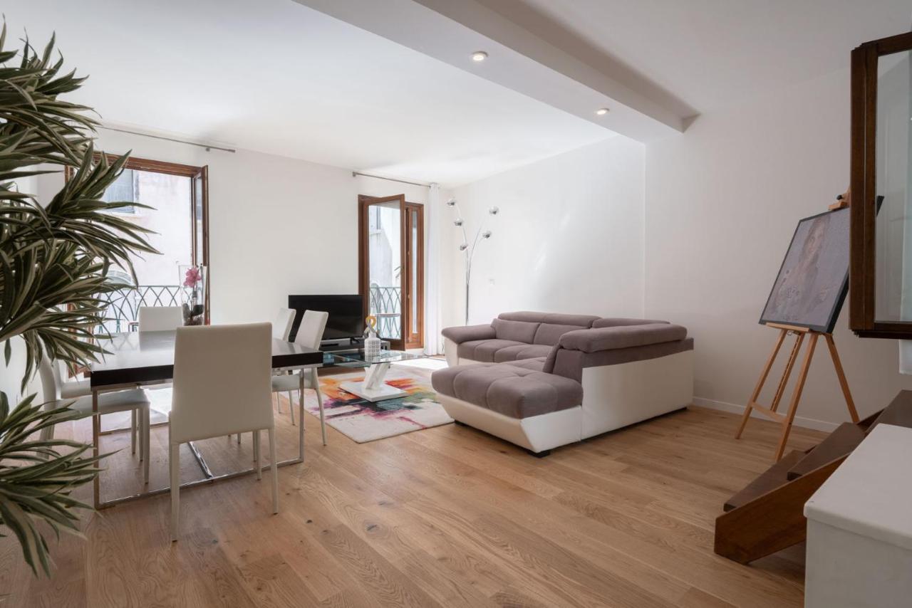 Apartamento San Marco Prestige With Terrace By Wonderful Italy Venecia Exterior foto
